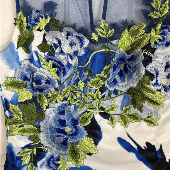 Rickie Freeman Teri John Blue/White Floral Shift Dress - 6 - Picture 3 of 13